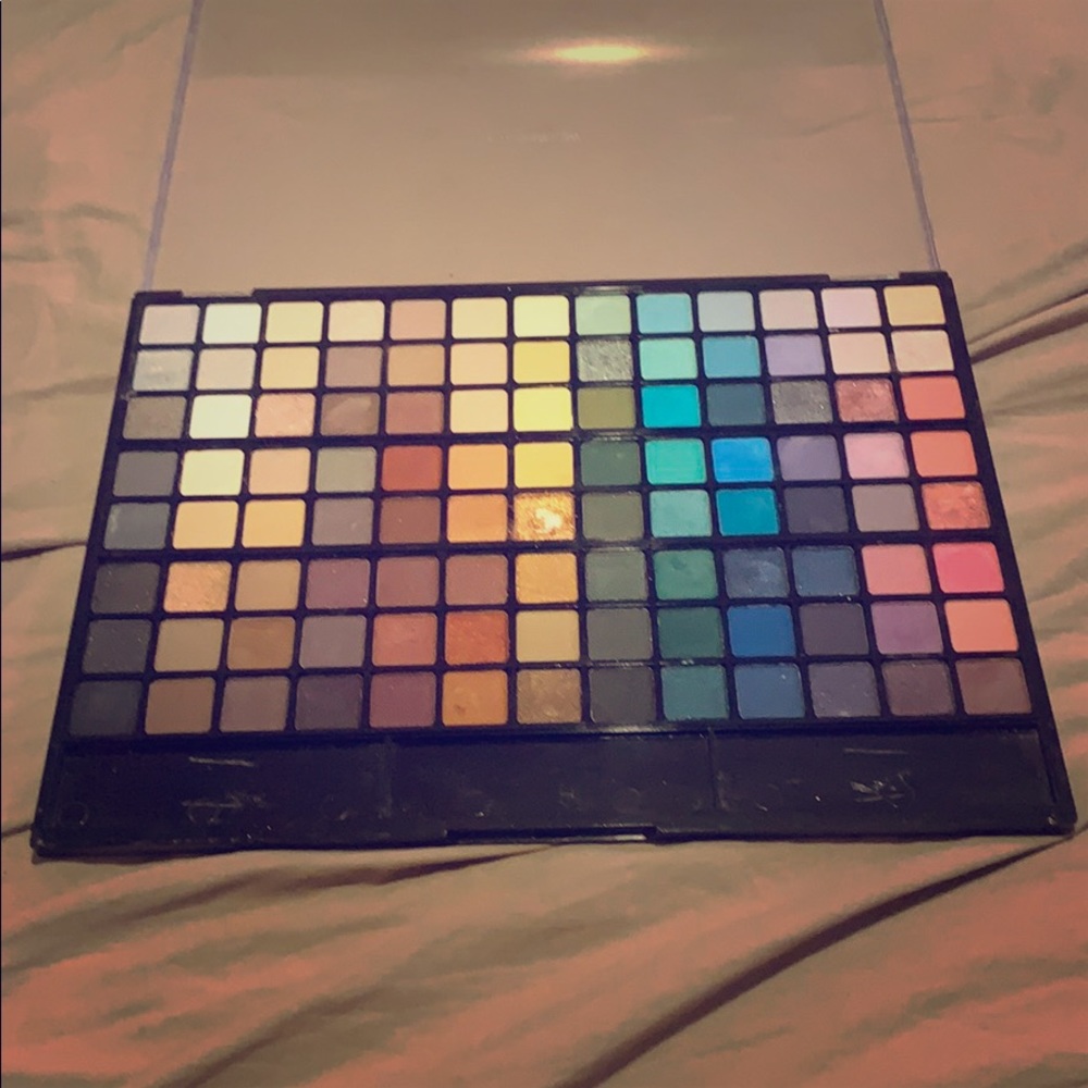 Eyeshadow Pallet